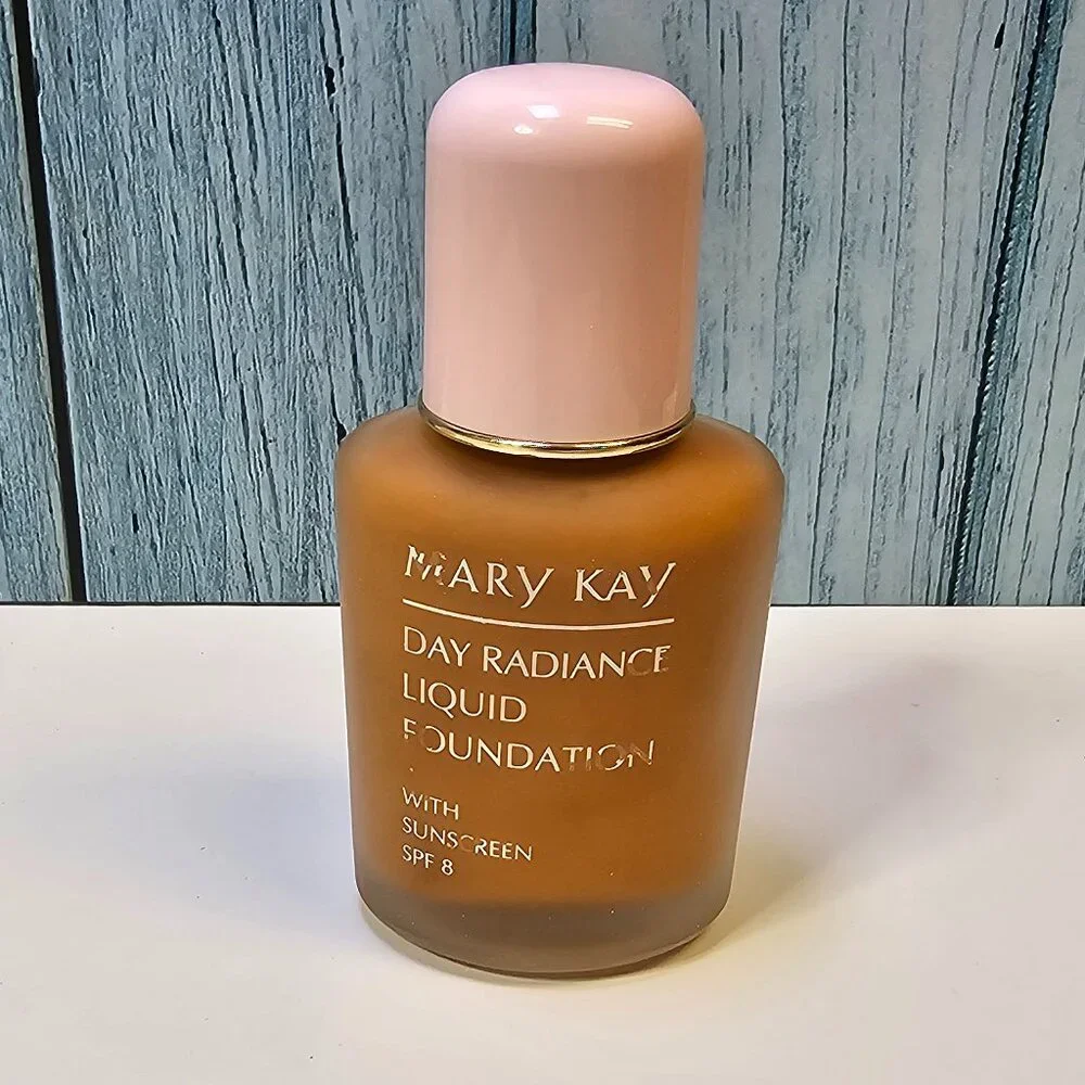 Mary Kay‎ Day Radiance Liquid Foundation - Mocha Bronze #5858 - NIB Old Stock